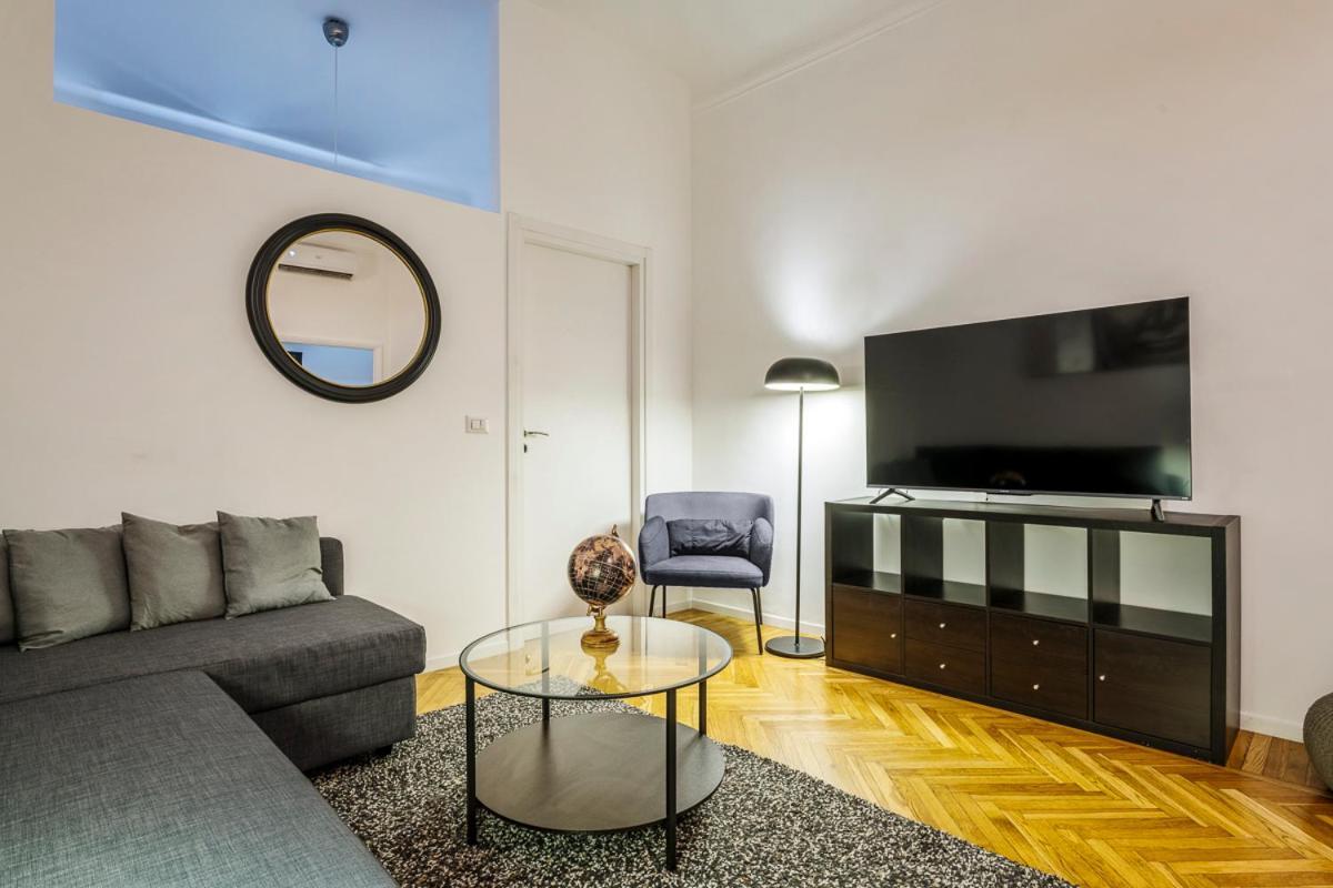 Luxury 4 Bedrooms Apartments Close To Duomo Milan Exterior photo